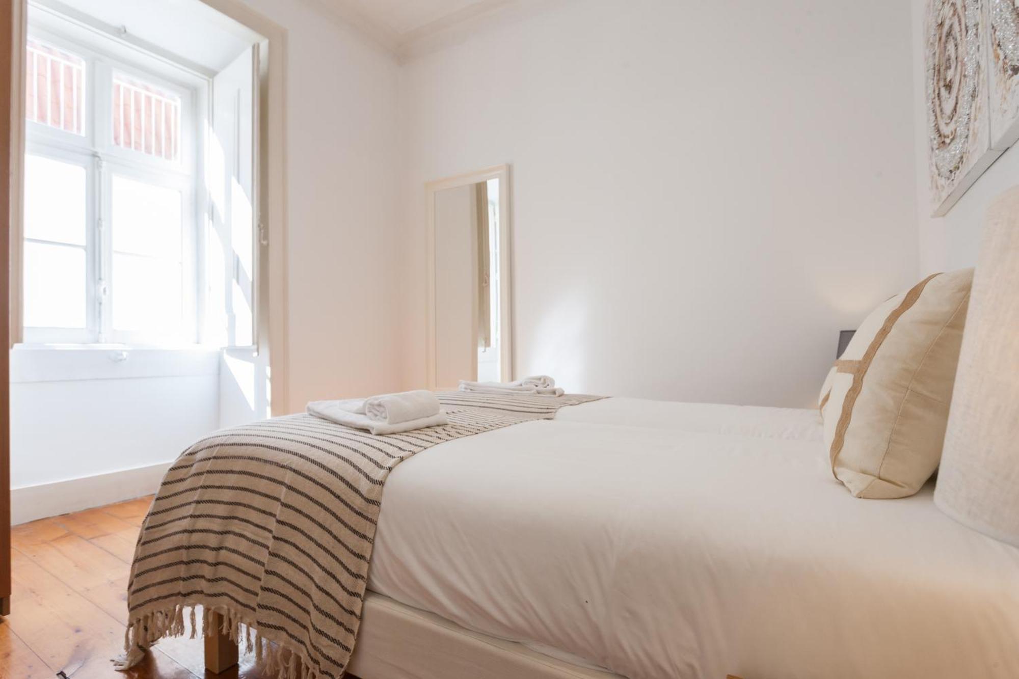 Tejo Vintage Three-Bedroom Apartment - By Lu Holidays 리스본 외부 사진